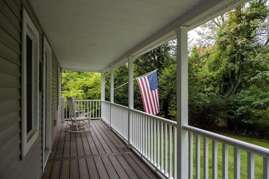 Photo of 192 Vining Hill Rd