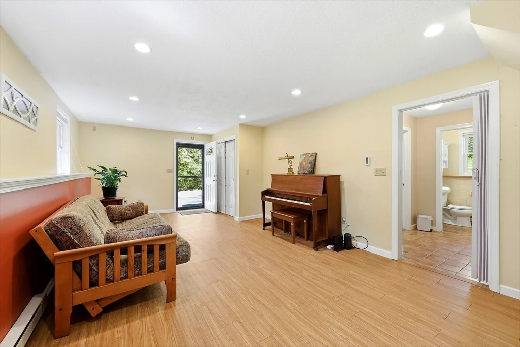 Photo of 9 Meadowbrook Drive