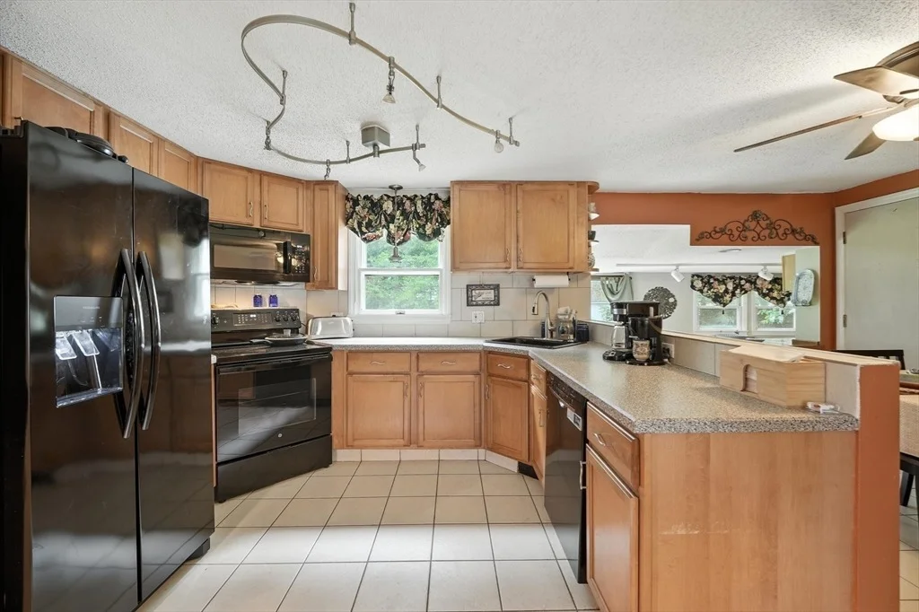 Photo of 23 Saffron Cir