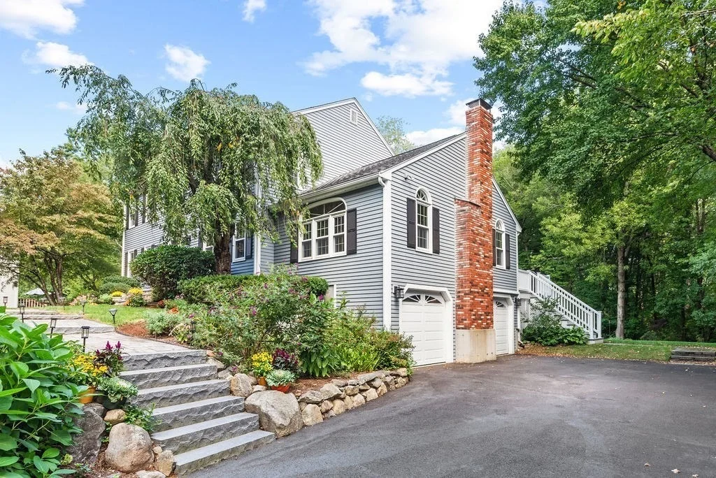 Photo of 18 Fredric Ln