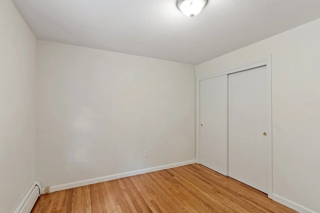 Photo of 374 Mill St Ext