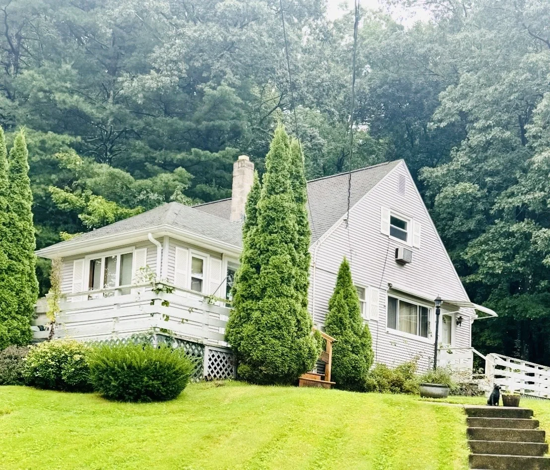 Photo of 433 Gifford Street