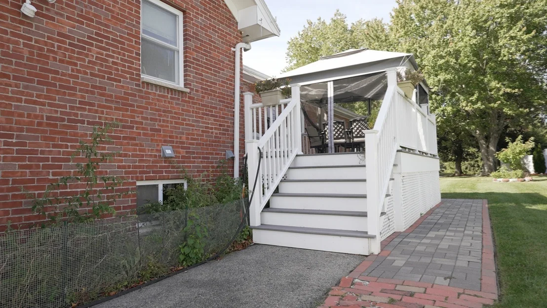 Photo of 23 Laurine Rd