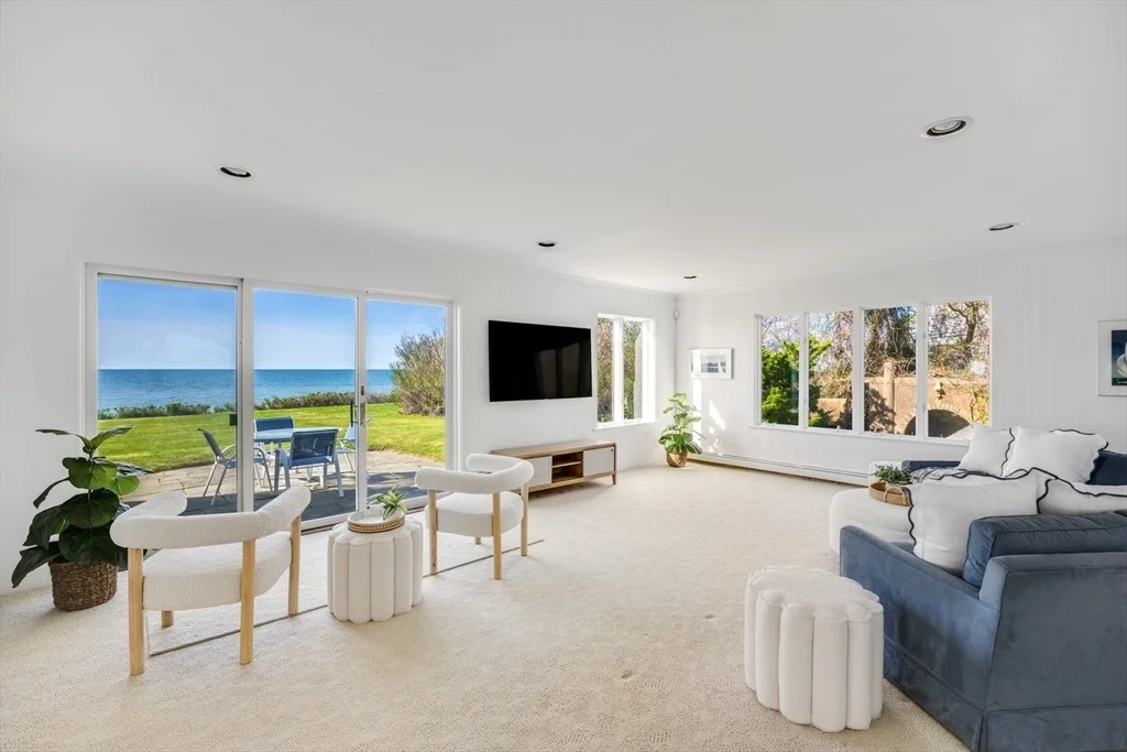 Photo of 545 Sea View Avenue