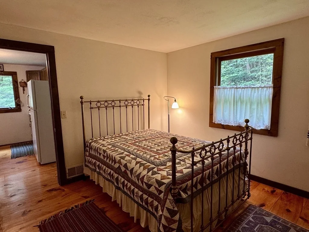 Photo of 80 River Road