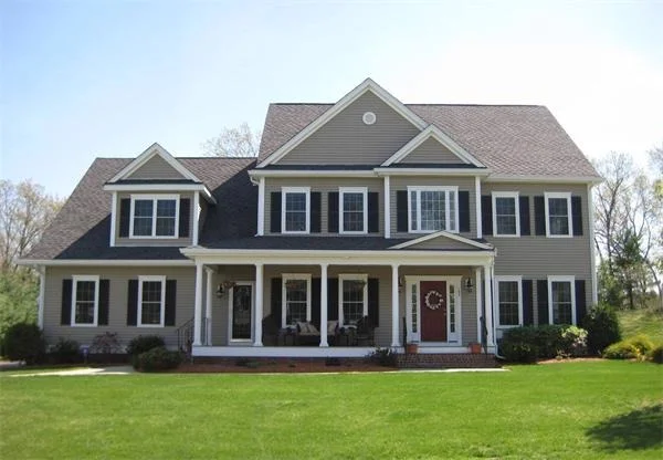 Photo of 195 Riverside Dr