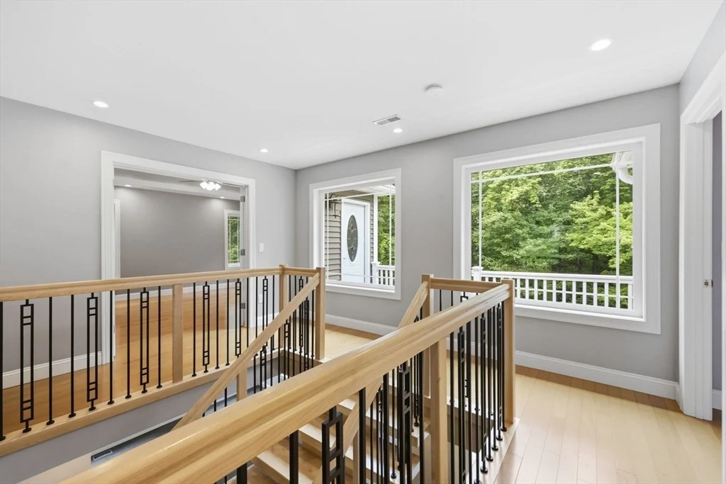 Photo of 270 Barton Ave
