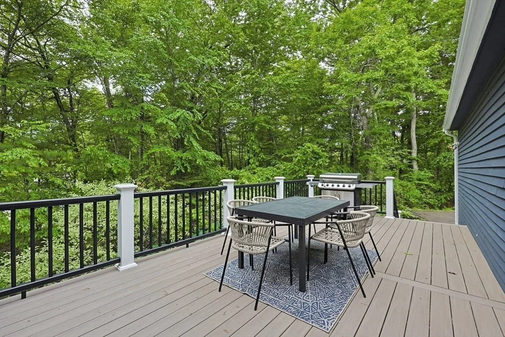 Photo of 1 Leone Ln
