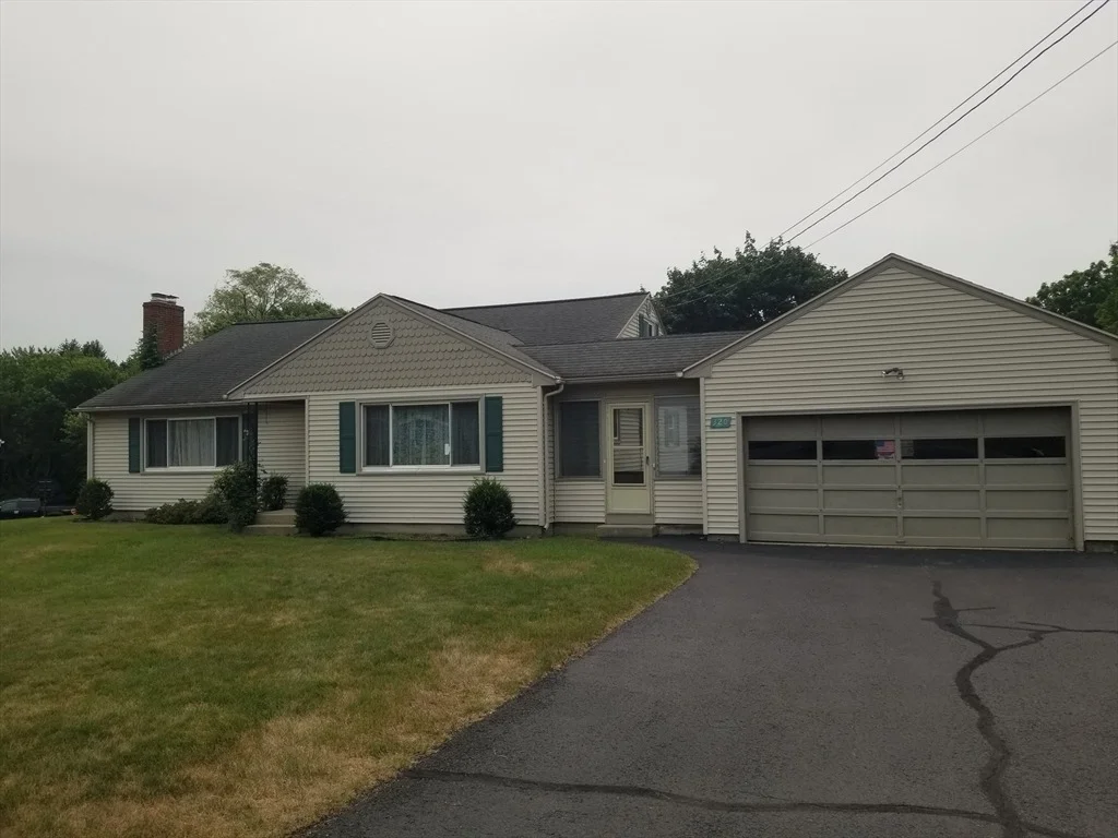 Photo of 320 Palmer Rd