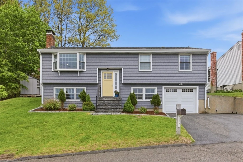 Photo of 66 Phillips Cir