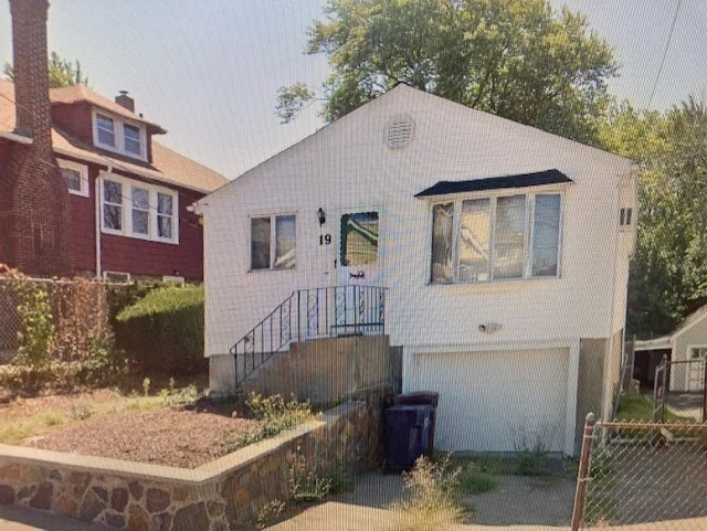 Photo of 19 Garland