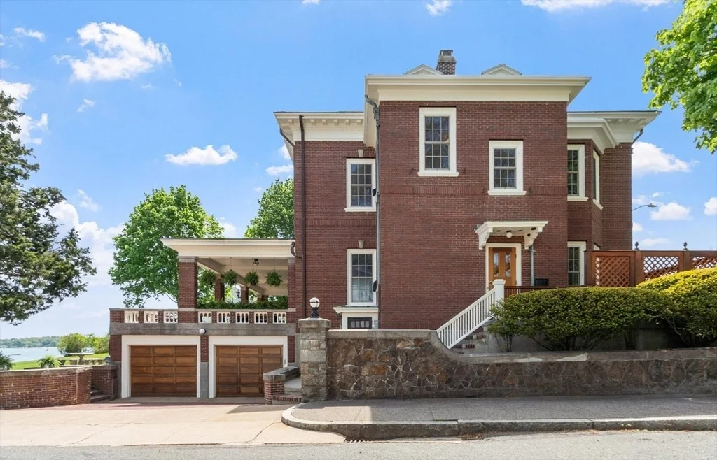 Photo of 89 Lothrop Street