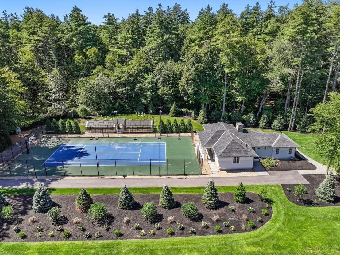 Photo of 210 Monument Farm Road