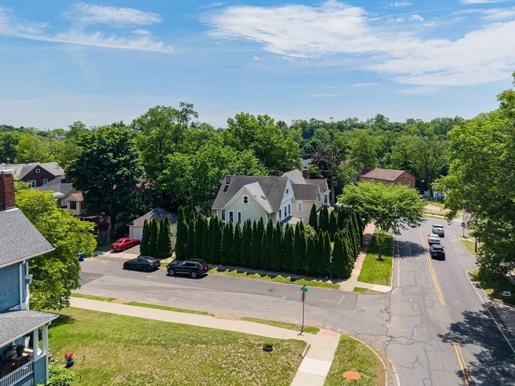 Photo of 415 Maple St