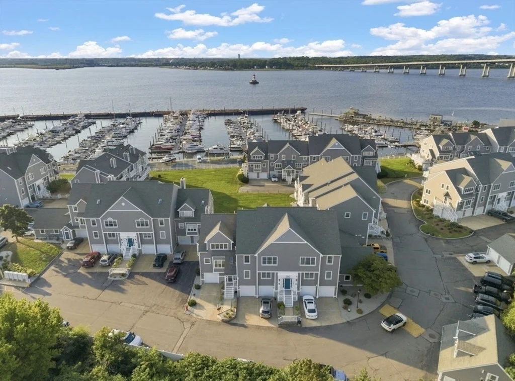Photo of Unit 9901 at 700 Shore Dr