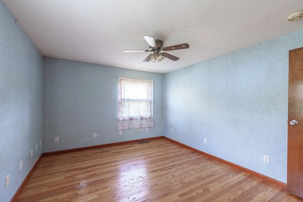 Photo of 183 Brookside Cir