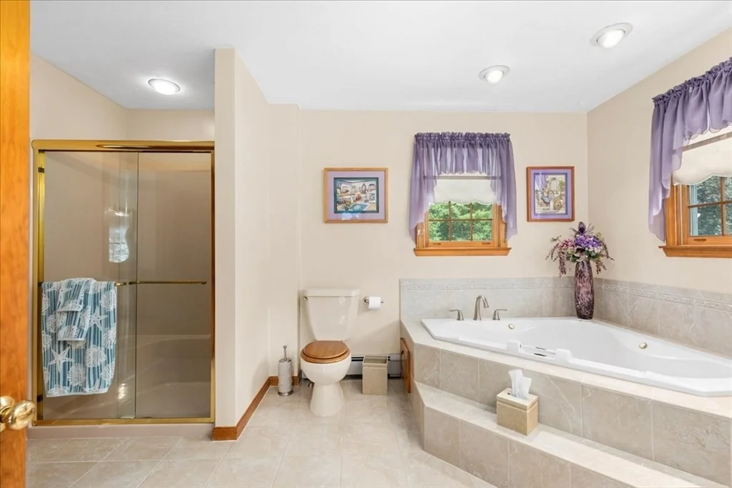 Photo of 27 Crestview Dr