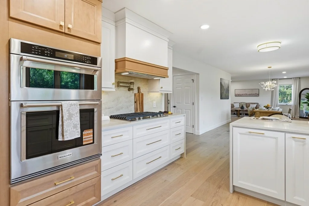 Photo of 93 Jonquil