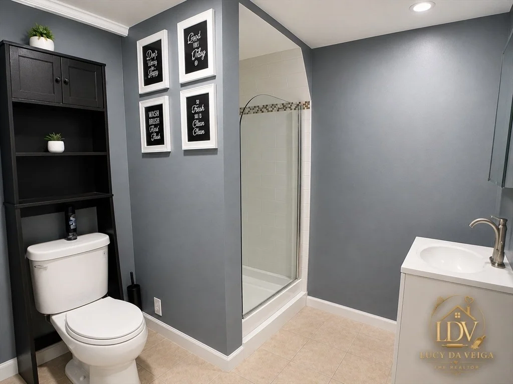 Photo of 252 Elizabeth Dr