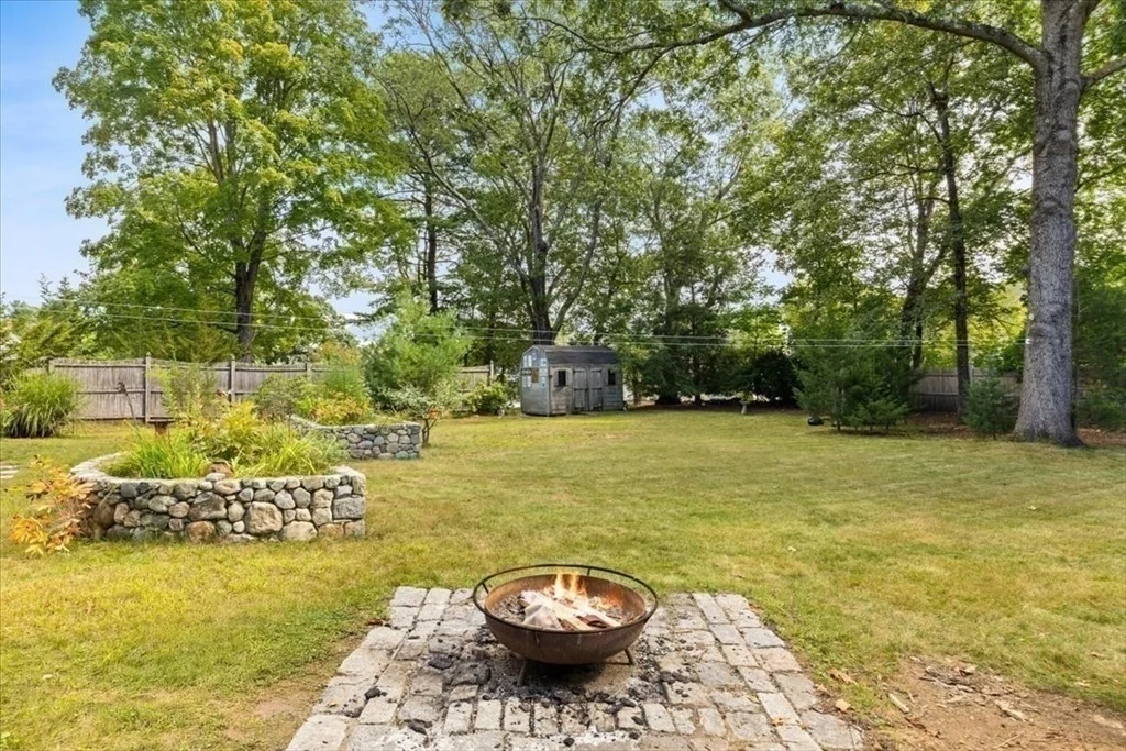 Photo of 15 Felch Rd