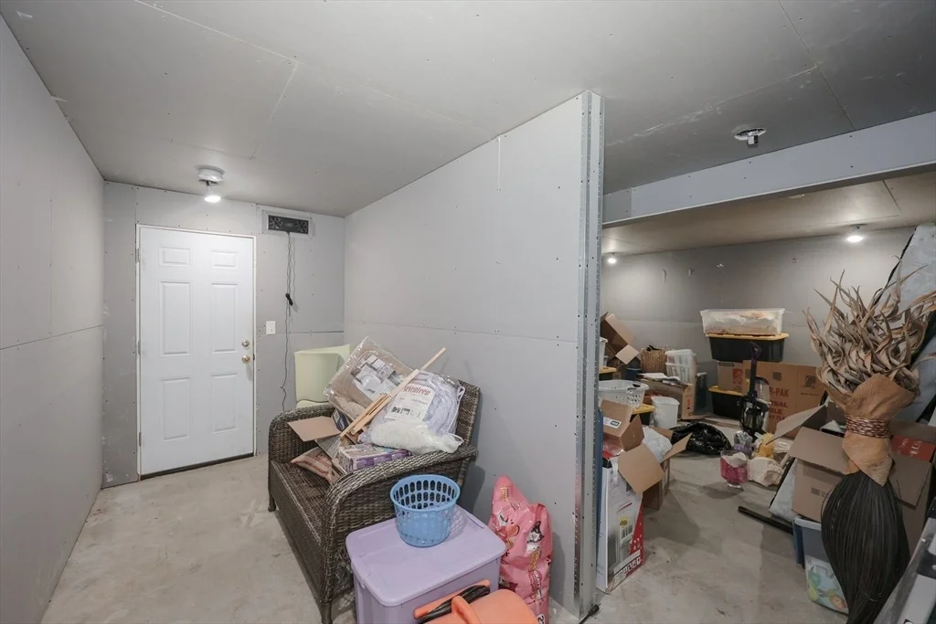 Photo of 13 Deerfield Dr