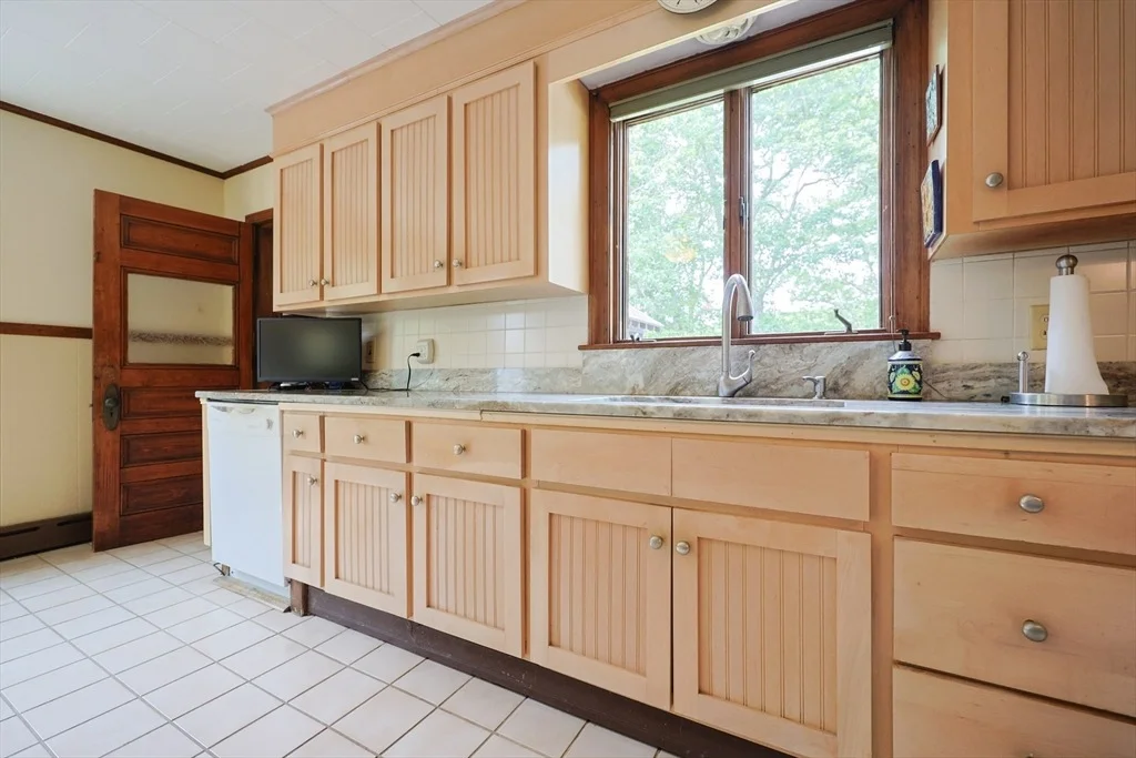 Photo of 16 Birch Ln