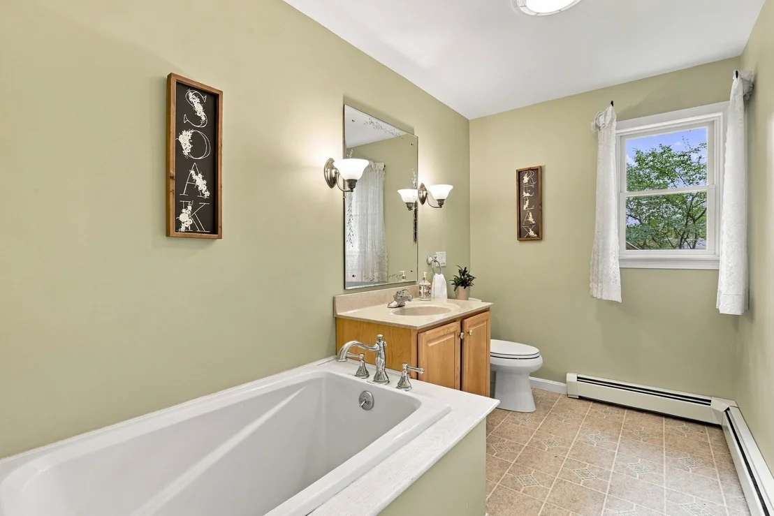 Photo of 2 Alnette Rd
