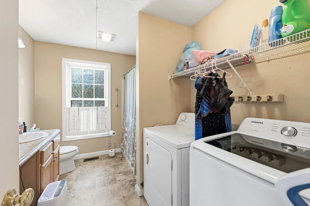 Photo of 341 Primrose Hill