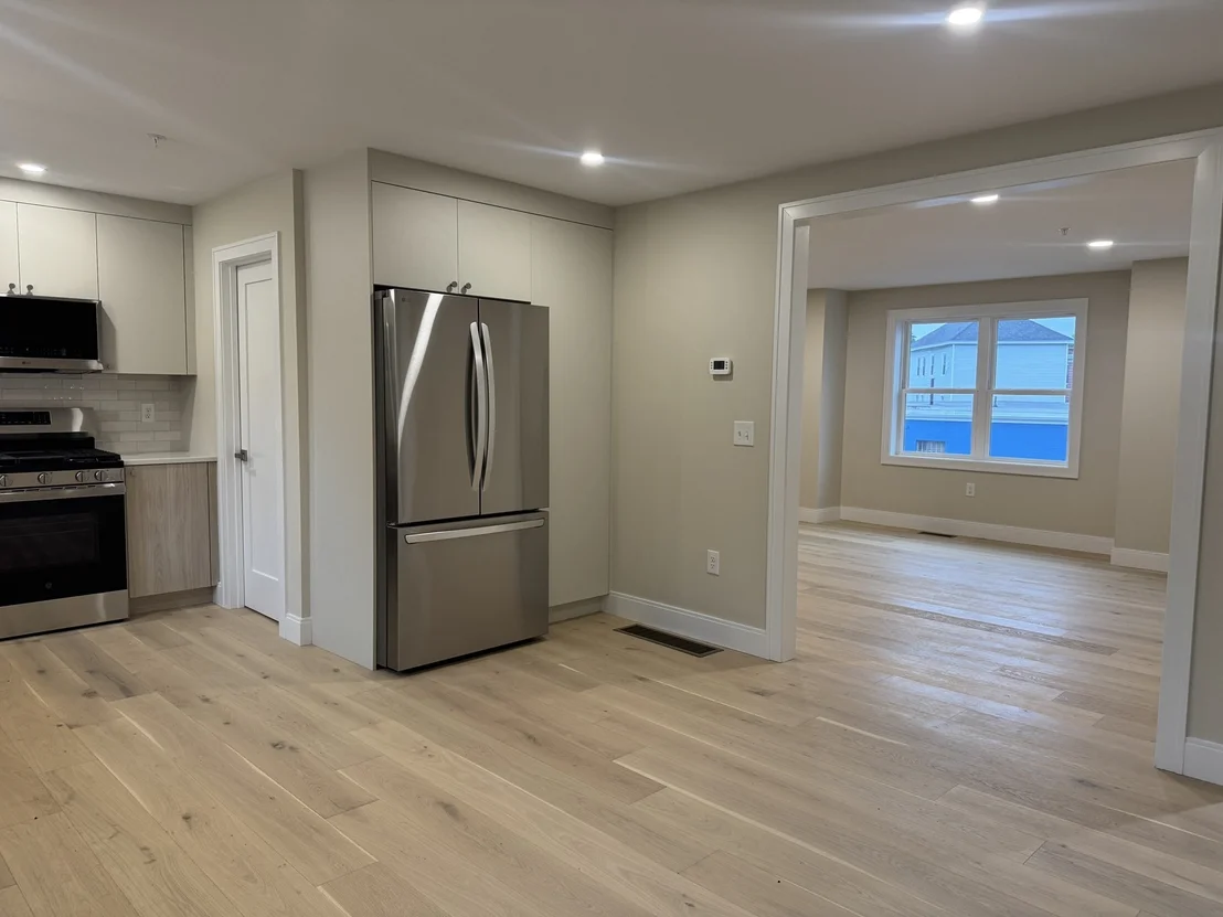 Photo of Unit 02 at 562 Gorham Street