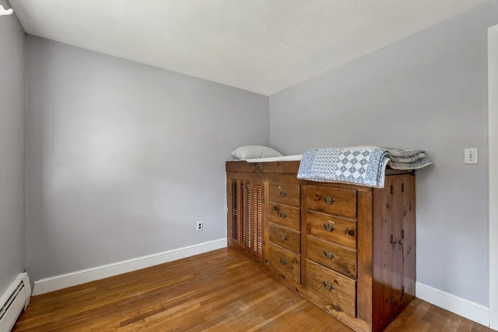 Photo of 394 Pearl St