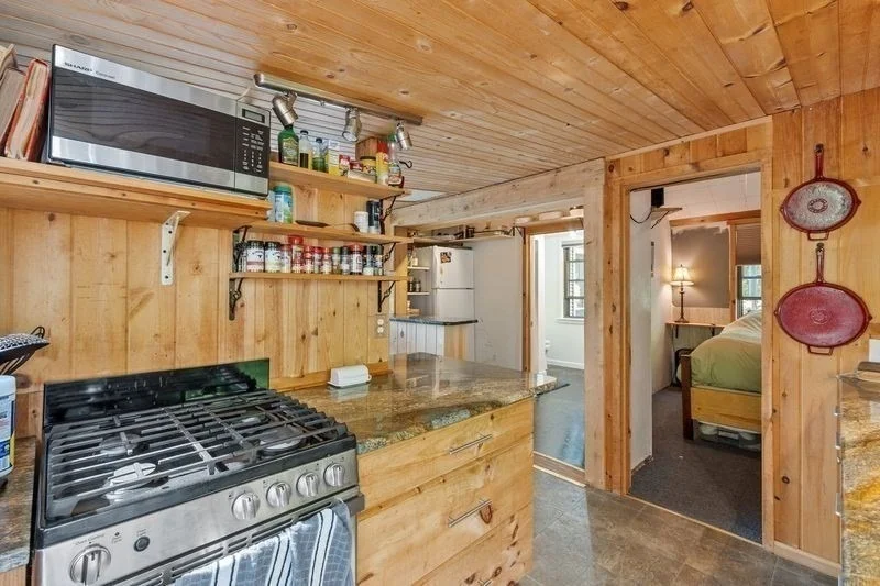 Photo of 79 Kendall Pond South