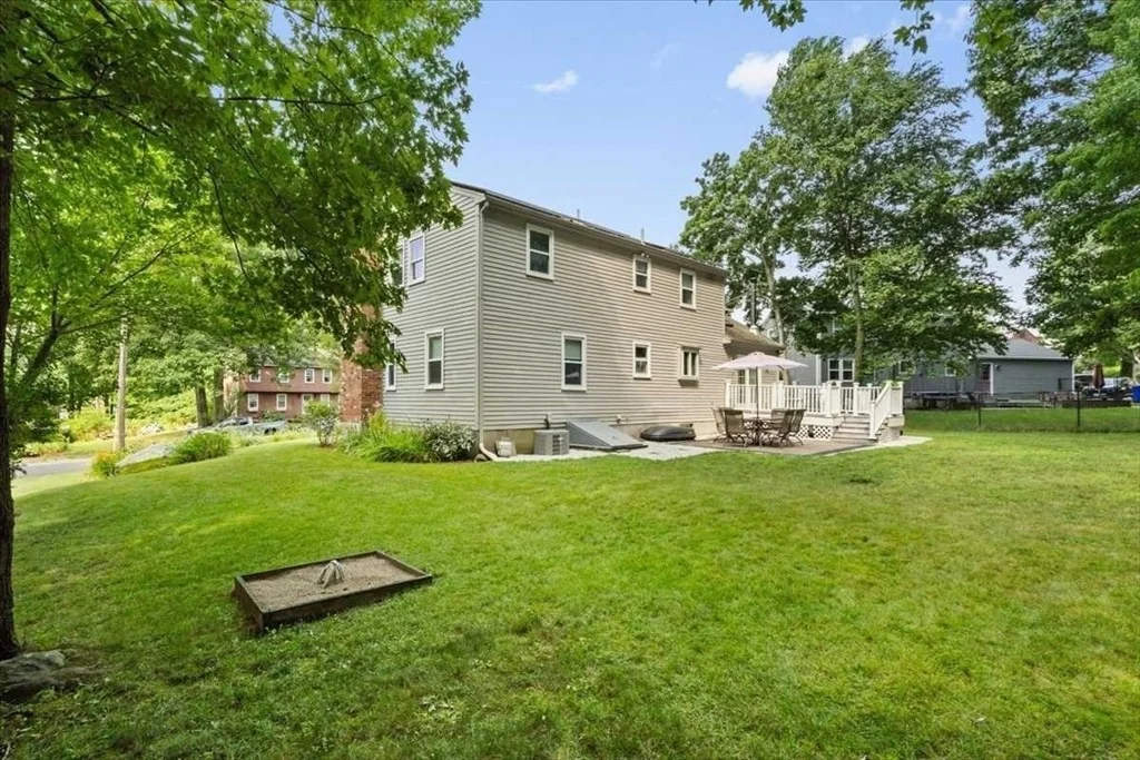 Photo of 7 Caroline Dr