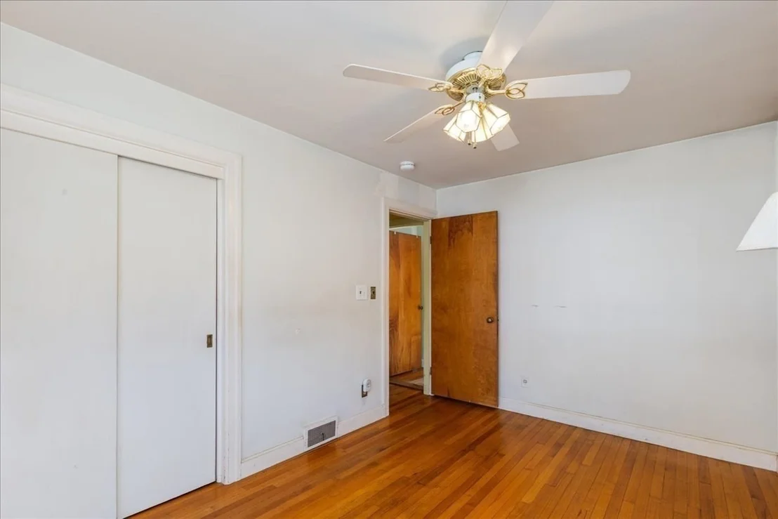 Photo of 4 Oakhurst Rd