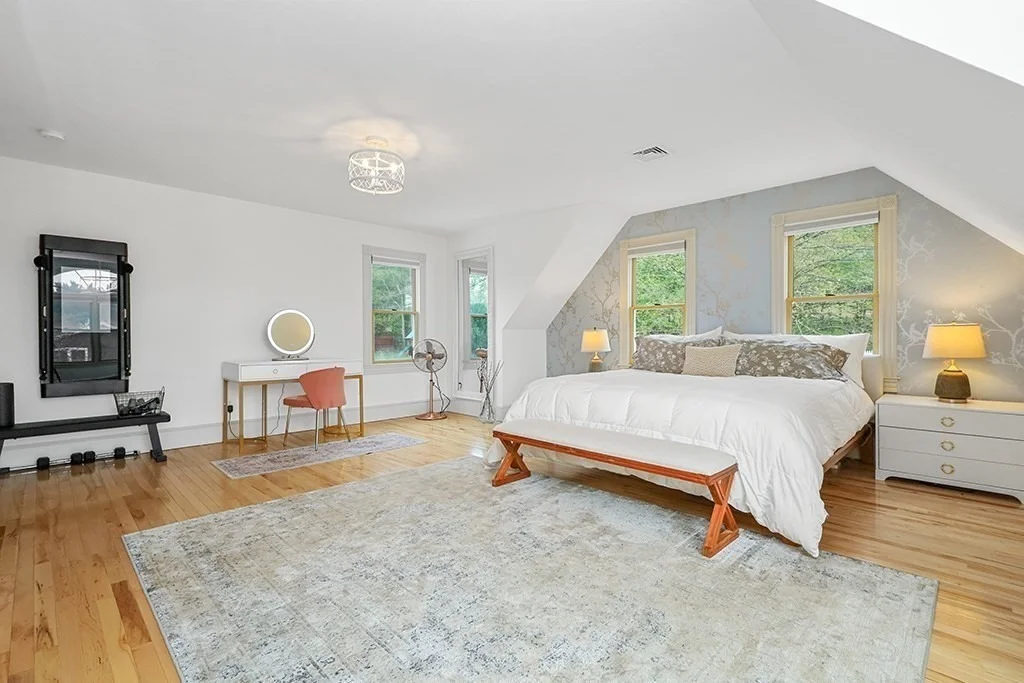 Photo of 20 Maple Ave