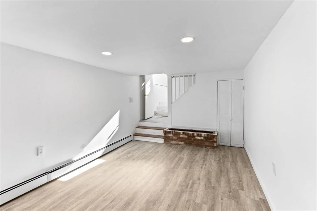 Photo of 8 Rathbun Willard Drive