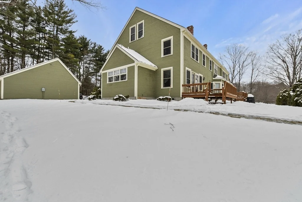 Photo of Unit 18 at 18 Fieldstone Street