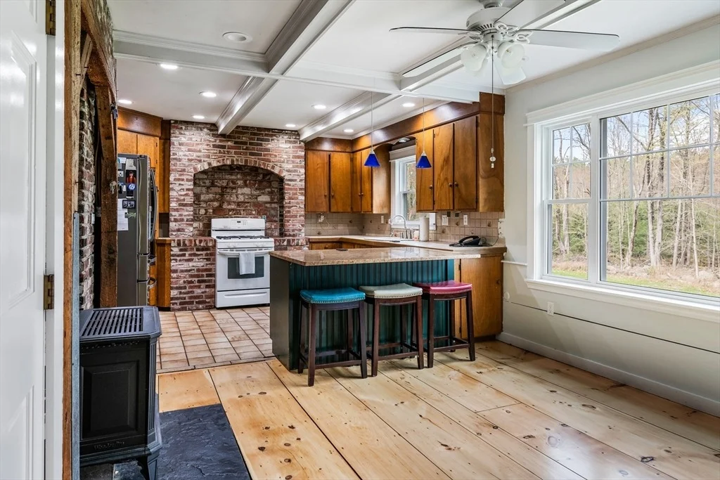Photo of 534 Hooksett