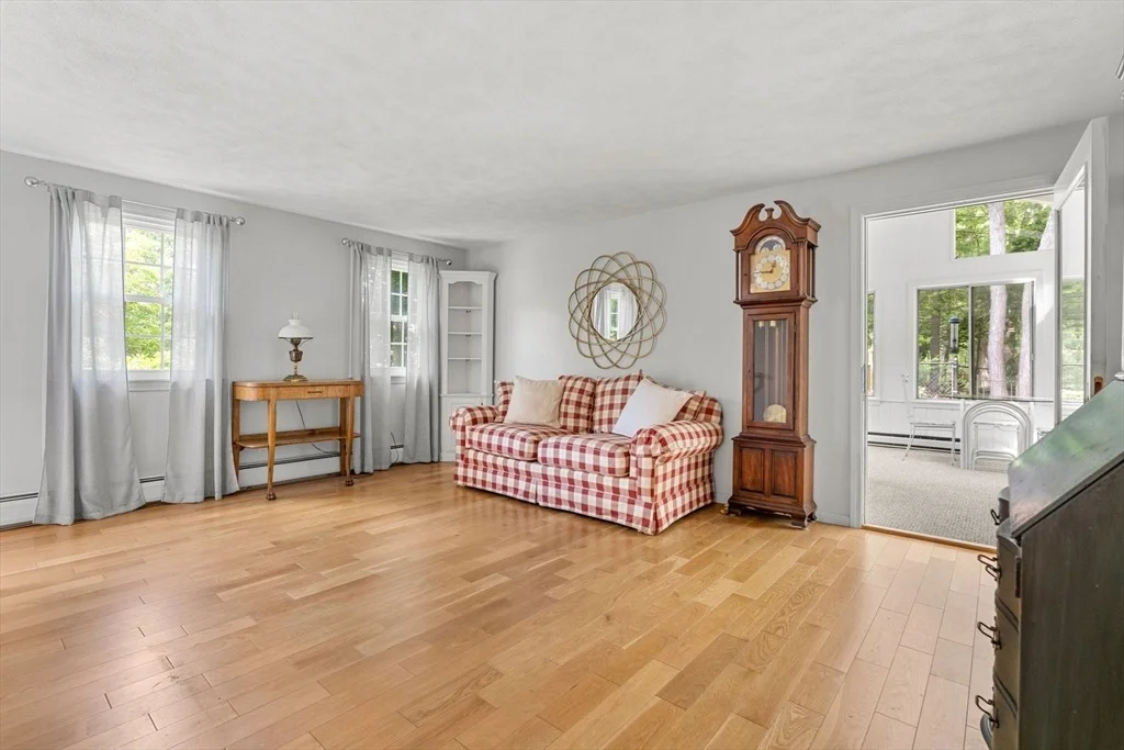 Photo of 5 Hansen Ave
