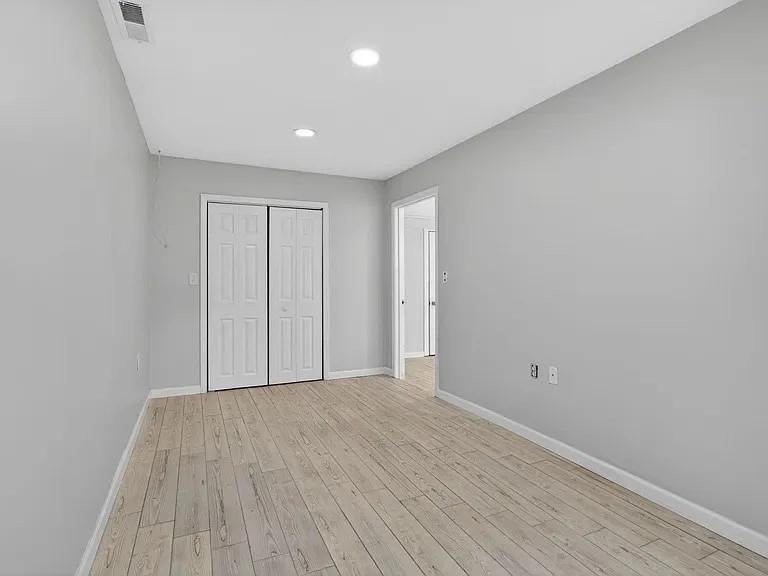 Photo of 23 Cove Rd