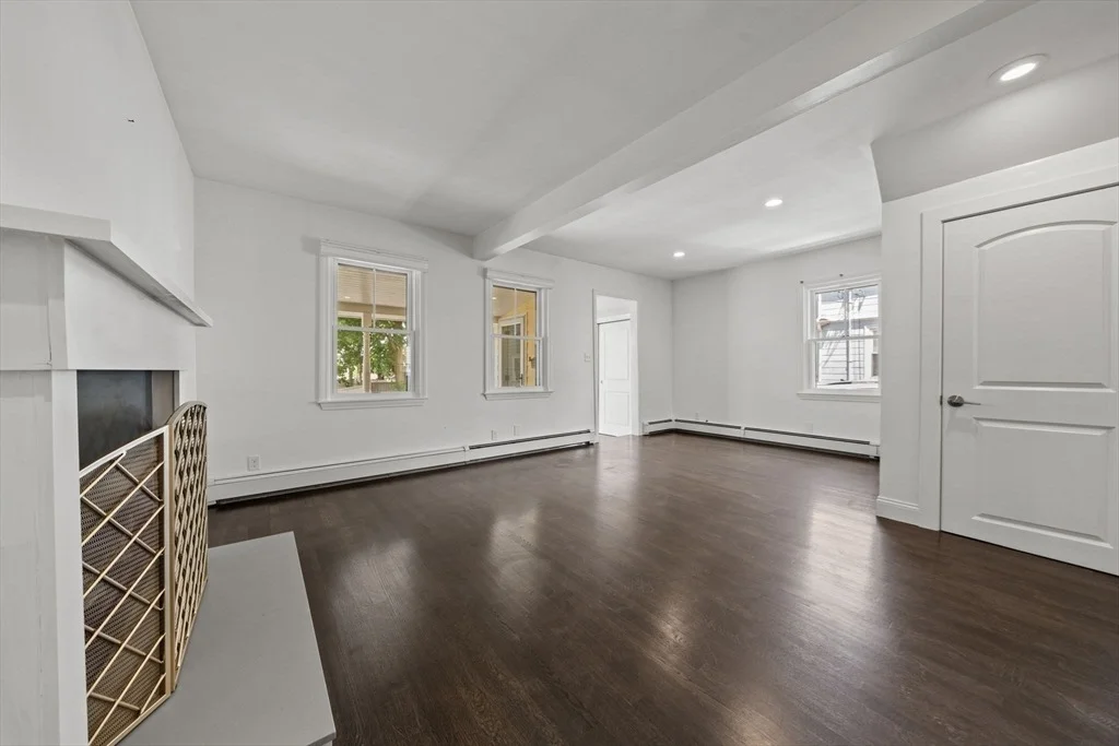 Photo of 32 Maple Ave