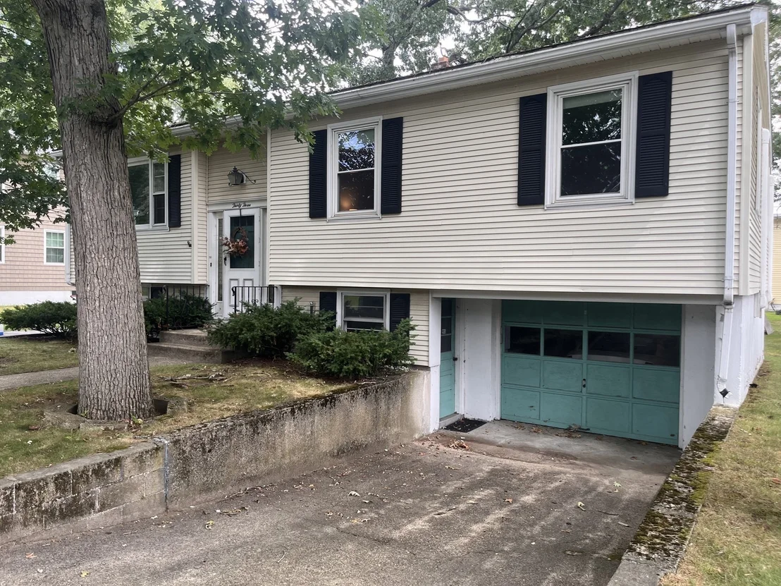 Photo of 33 Rand Ave