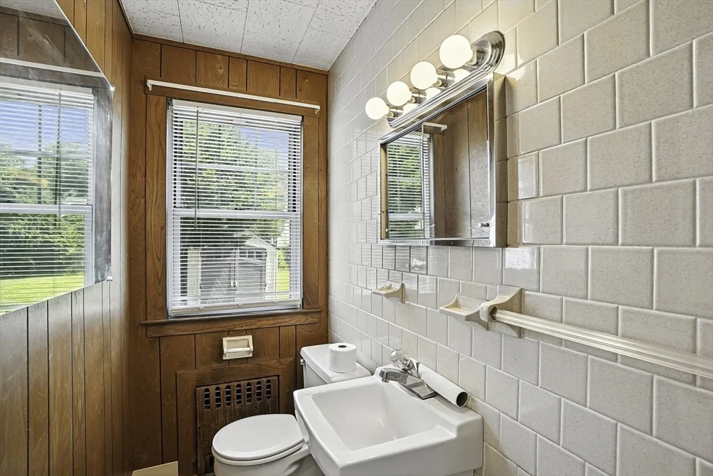 Photo of 15 Robertson Rd