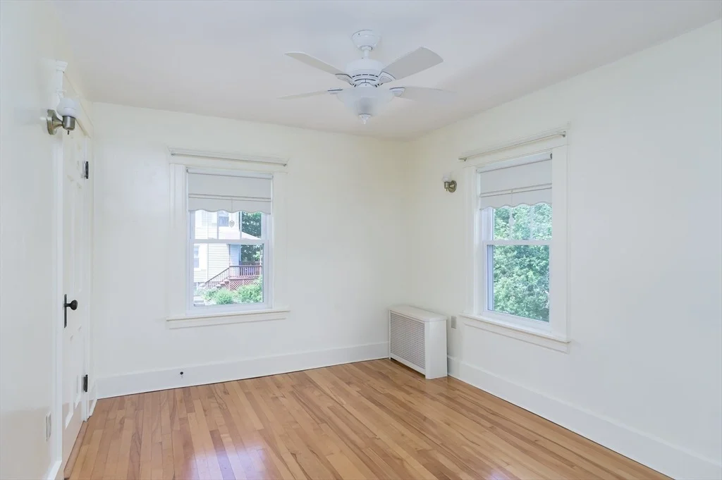 Photo of 20 Blaine Ave