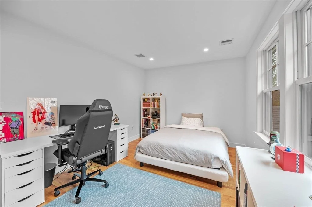 Photo of 28 Tyler Rd
