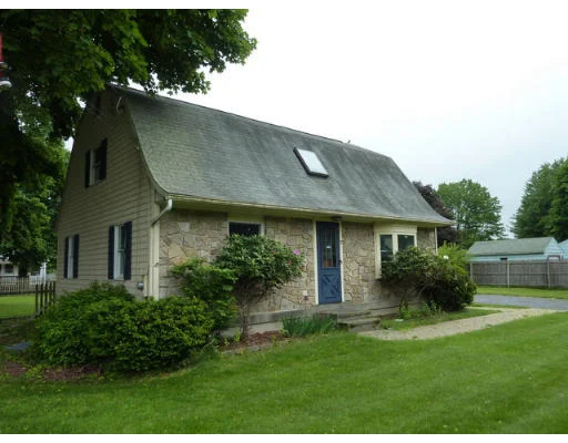 Photo of 7 Aspen Dr