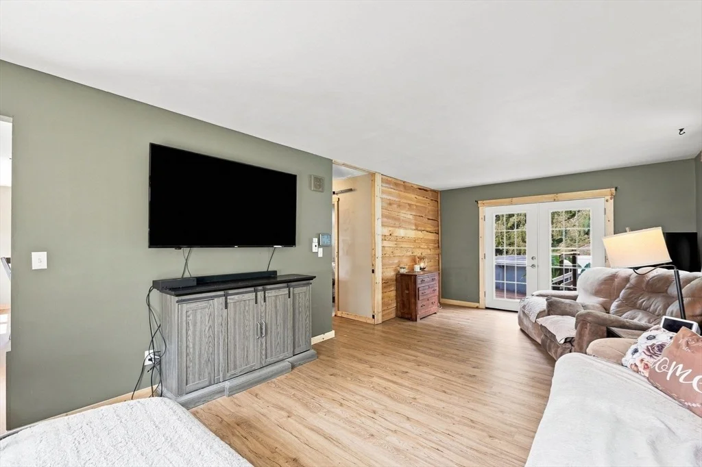 Photo of 177 North Ln