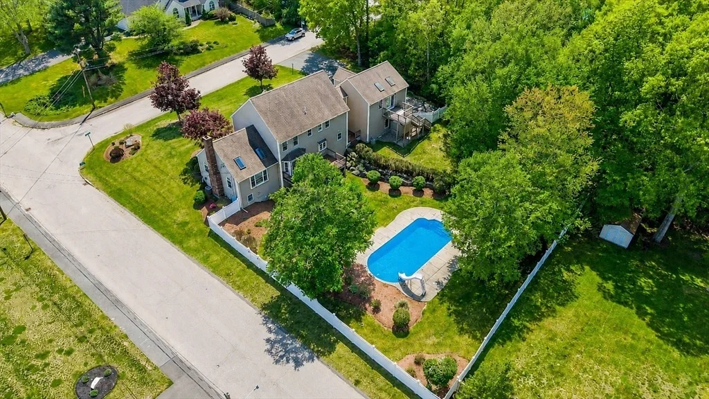 Photo of 7 Jocelyn Cir