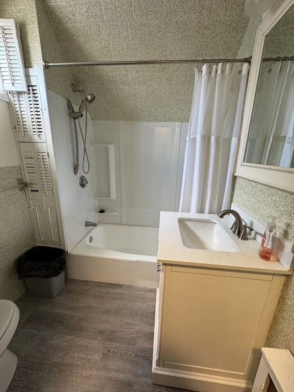 Photo of 2 Rosedale Ave