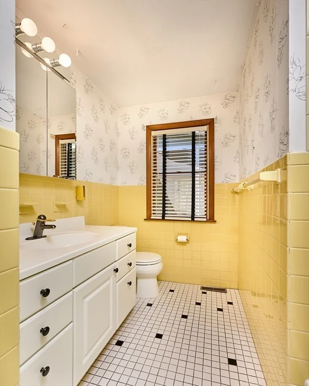 Photo of 89 Pondview Dr