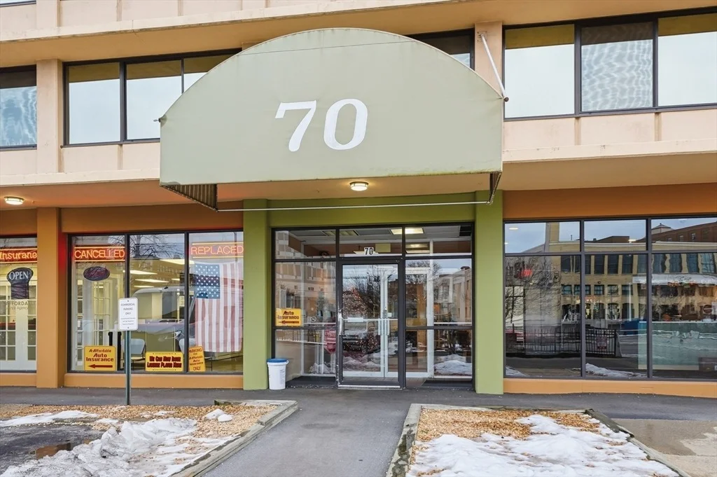 Photo of Unit 310 at 70 Southbridge Street